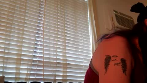 Snapshot of xxxqueenmandydickenz chatting on 01.04.25 XXXQueenMandyDickenz online show from 01.04.25