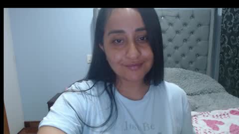 Snapshot of xxxvenus888 chatting on 02.17.25 Lunhaa online show from 02.17.25