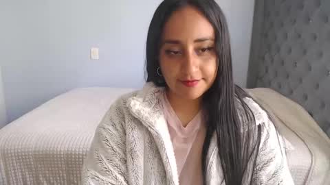 Snapshot of xxxvenus888 chatting on 09.12.25 Lunhaa online show from 09.12.25