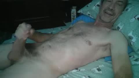 Snapshot of yacht3oy chatting on 11.08.25 yacht3oy online show from 11.08.25