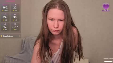 Snapshot of yana_squrel_22 chatting on 09.14.25 Yana online show from 09.14.25