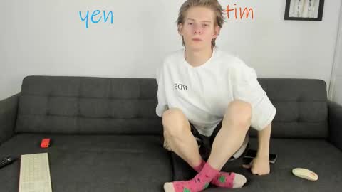 Snapshot of yen2025 chatting on 09.21.25 Yen online show from 09.21.25