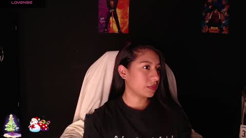 Snapshot of yes2802 chatting on 01.03.25 Yesi online show from 01.03.25