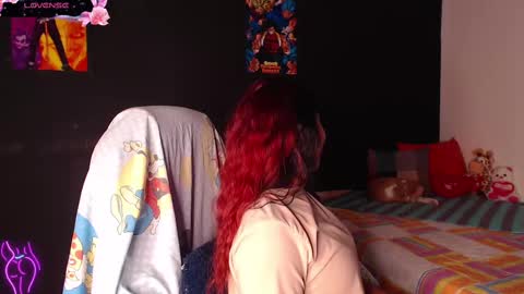 Snapshot of yes2802 chatting on 03.12.25 Yesi online show from 03.12.25