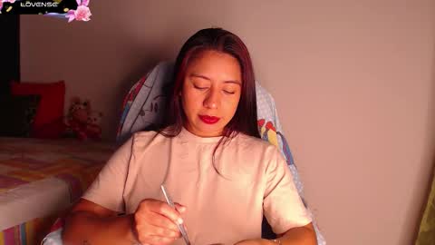 Snapshot of yes2802 chatting on 09.18.25 Yesi online show from 09.18.25