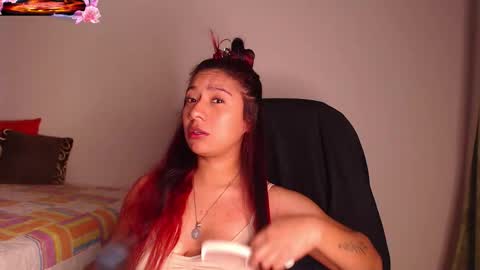 Snapshot of yes2802 chatting on 10.13.25 Yesi online show from 10.13.25