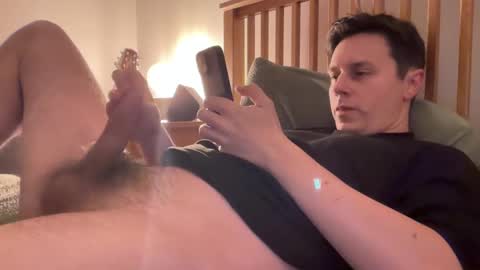 Snapshot of yesimlonely chatting on 02.28.25 Sal online show from 02.28.25