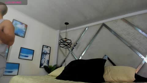 Snapshot of yiyo10_ chatting on 12.29.24 Yiyo online show from 12.29.24