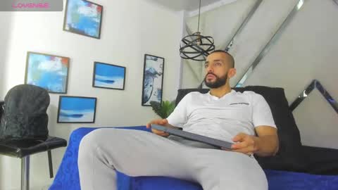 Snapshot of yiyo10_ chatting on 01.08.25 Yiyo online show from 01.08.25