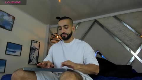 Snapshot of yiyo10_ chatting on 03.09.25 Yiyo online show from 03.09.25