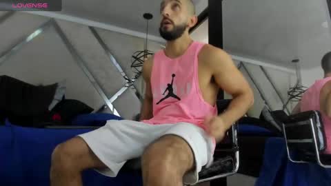 Snapshot of yiyo10_ chatting on 03.09.25 Yiyo online show from 03.09.25