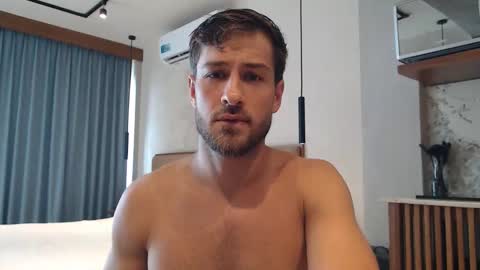 Snapshot of yoooups chatting on 10.25.25 Yoooups online show from 10.25.25