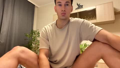 Snapshot of youcan__ chatting on 12.10.24 youcan__ online show from 12.10.24