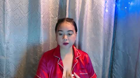 Snapshot of your_diane chatting on 02.17.25 Diane online show from 02.17.25