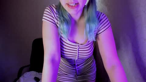 Snapshot of your_godesses chatting on 12.03.24 Cora online show from 12.03.24