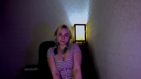 Snapshot of your_godesses chatting on 12.05.24 Cora online show from 12.05.24