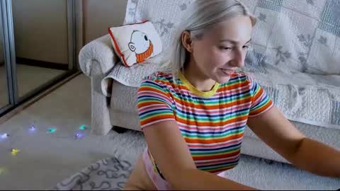 Snapshot of your_godesses chatting on 09.26.25 Cora online show from 09.26.25