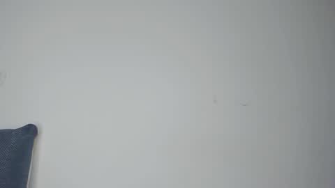 yourhotangel02 online show from 10.08.25
