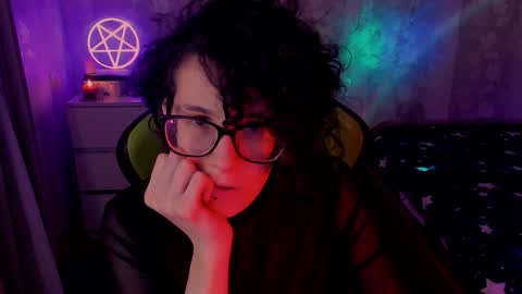 Snapshot of yourscosmic chatting on 02.05.25 Yours Cosmic online show from 02.05.25