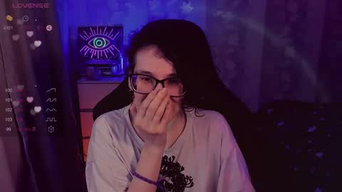 Snapshot of yourscosmic chatting on 10.08.25 Yours Cosmic online show from 10.08.25