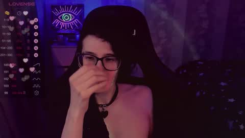 Snapshot of yourscosmic chatting on 10.16.25 Yours Cosmic online show from 10.16.25