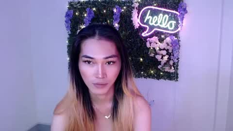 Snapshot of yoursexservice chatting on 12.18.24 online show from 12.18.24