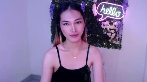 Snapshot of yoursexservice chatting on 12.18.24 online show from 12.18.24