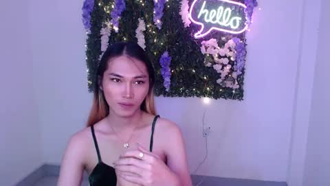 Snapshot of yoursexservice chatting on 12.20.24 online show from 12.20.24