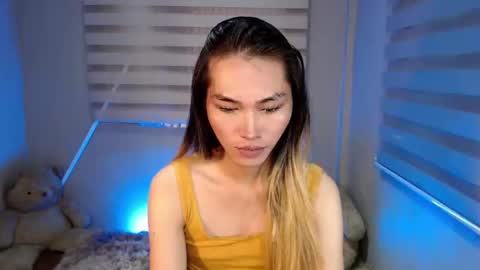 Snapshot of yoursexservice chatting on 01.06.25 online show from 01.06.25