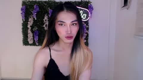 Snapshot of yoursexservice chatting on 02.11.25 online show from 02.11.25