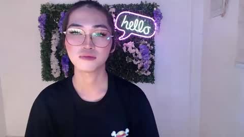 Snapshot of yoursexservice chatting on 02.14.25 online show from 02.14.25