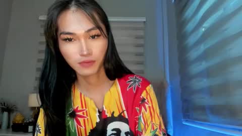 Snapshot of yoursexservice chatting on 09.10.25 online show from 09.10.25