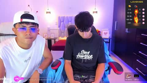 Snapshot of youths_lc chatting on 11.17.25 youths_lc online show from 11.17.25