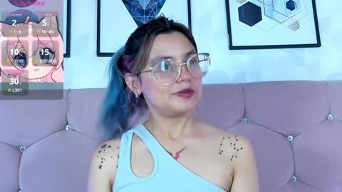 Yukki Kuran online show from 02.07.25