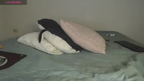 Snapshot of yulia_sx chatting on 01.24.25 yulia online show from 01.24.25