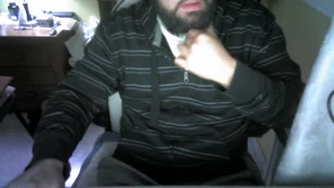 Snapshot of yulius_7 chatting on 12.18.24 yulius_7 online show from 12.18.24