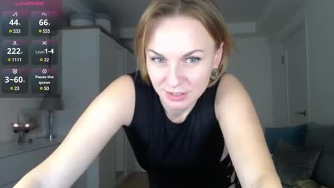 Snapshot of yummylilya chatting on 02.28.25 Lillya online show from 02.28.25