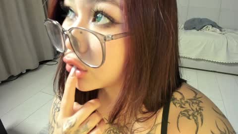 Hi My name Yuriko online show from 01.04.25