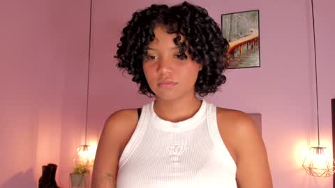 Snapshot of zafiiraa chatting on 12.28.24 zafira online show from 12.28.24