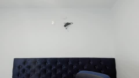 Snapshot of zanxley_ chatting on 12.13.24 zanxley_ online show from 12.13.24