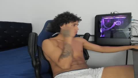 Snapshot of zanxley_ chatting on 01.13.25 zanxley_ online show from 01.13.25