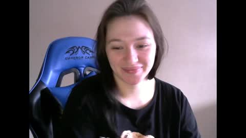 Snapshot of zara_golden chatting on 01.25.25 chaturcum online show from 01.25.25