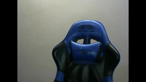 Snapshot of zara_golden chatting on 01.29.25 chaturcum online show from 01.29.25