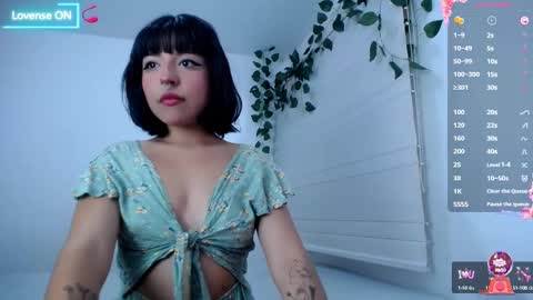 Snapshot of zaramuley chatting on 01.24.25 Zara muley online show from 01.24.25