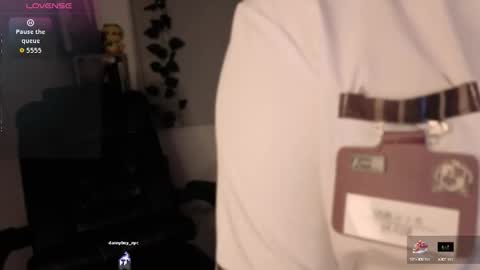 Snapshot of zaramuley chatting on 10.04.25 Zara muley online show from 10.04.25