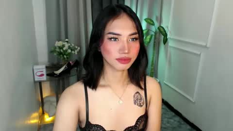 zelainalovetocum online show from 02.28.25