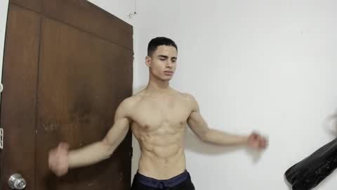 Snapshot of zenhzu chatting on 12.09.24 zenzhu online show from 12.09.24