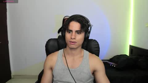 Snapshot of zenhzu chatting on 11.17.25 zenzhu online show from 11.17.25