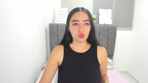 zoe_jones7 online show from 02.01.25