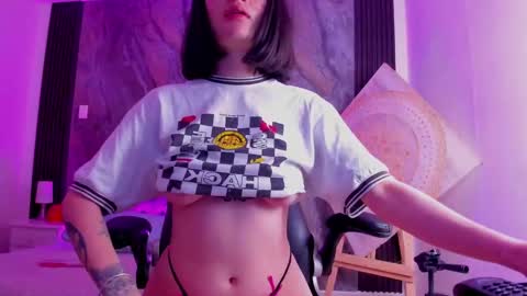 Snapshot of zoe_rosse00 chatting on 09.27.25 zoe_rosse00 online show from 09.27.25